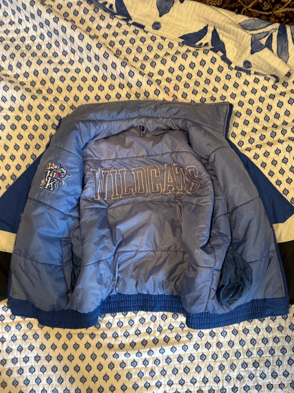 Vintage UK Kentucky Wildcats Kids Blue Puffer Jacket reversible large